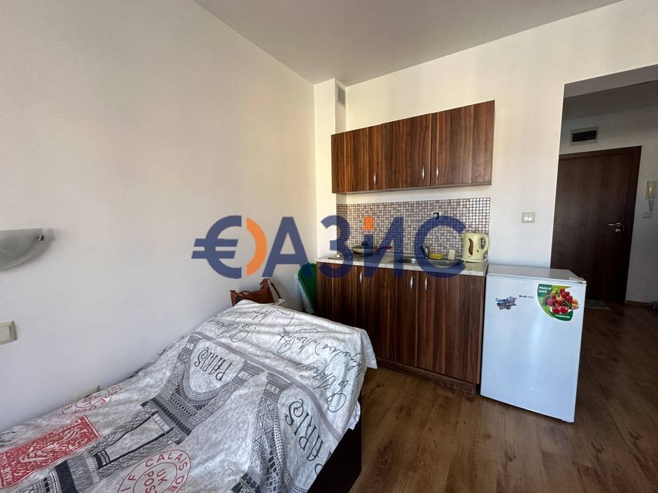 Продава се Едностаен апартамент в Свети Влас - 41 кв.м за 1342 €/кв.м - Снимка #2
