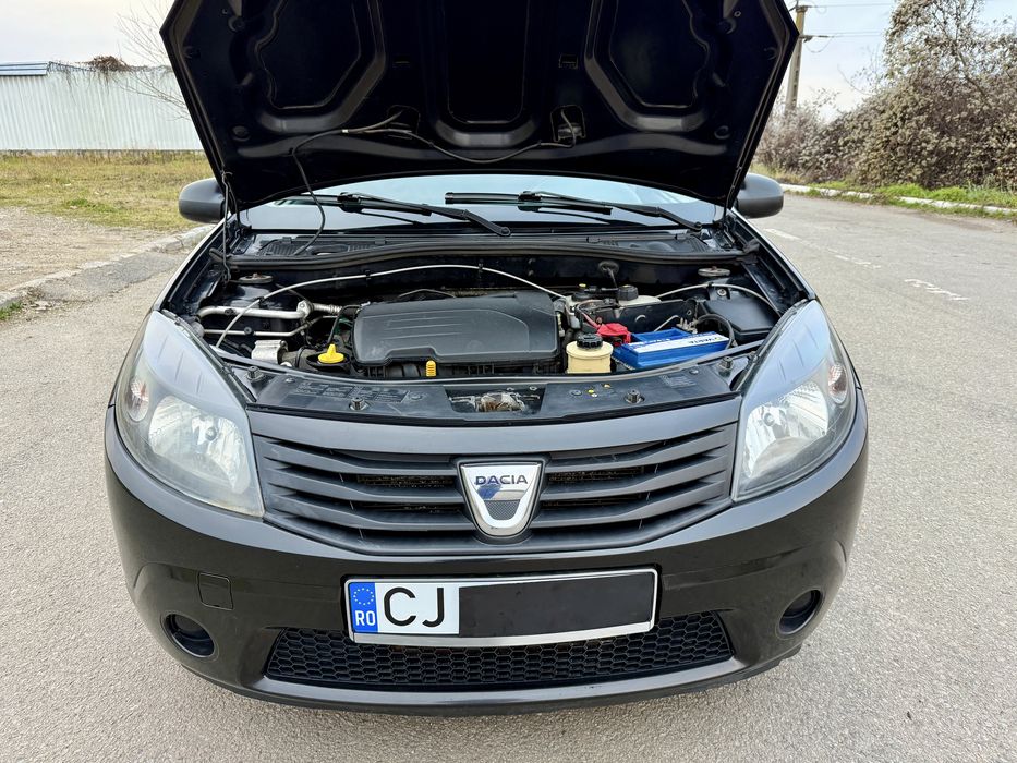 Dacia Sandero an 2012 1,2 benzina (4 cilindri ) 75 Cp Euro 5 Proprieta
