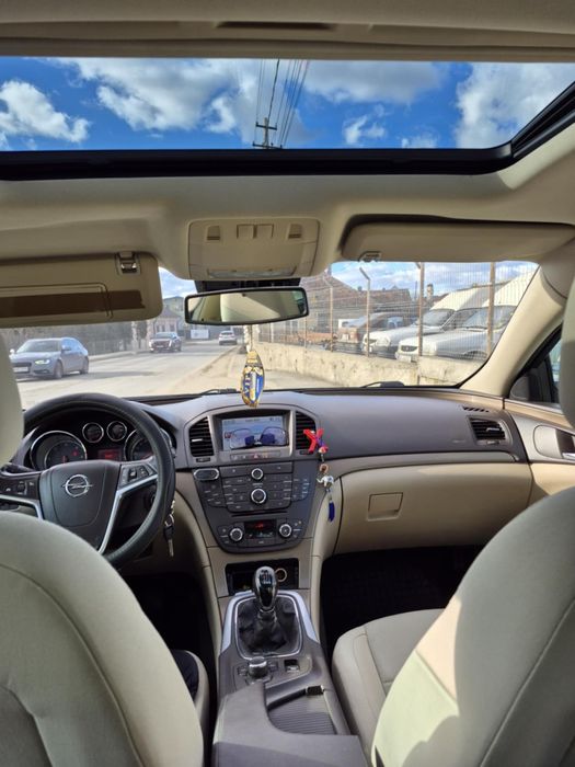 Opel insignia din 2010