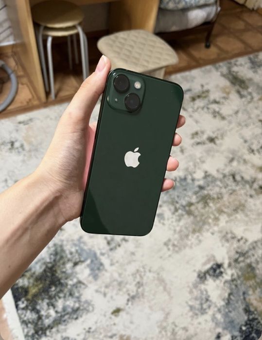 Продам Айфон 13,iPhone 13,Apple 13