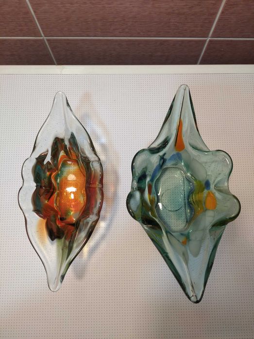 Ваза, цветное стекло.