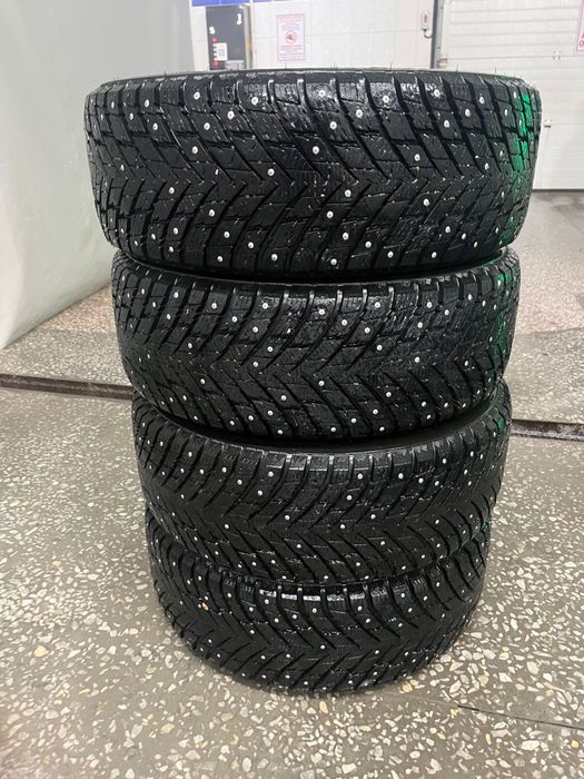 Диски с шинами  Камри  50/55   р18
