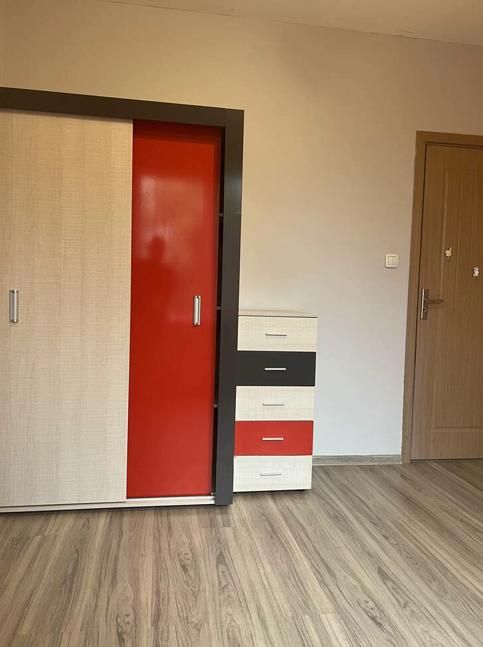 Дава се под наем Тристаен апартамент в Пловдив, Южен - 148 кв.м за 600 € - Снимка #5