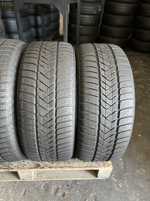 4 anvelope iarna 245/45/18 Pirelli DOT 2025!