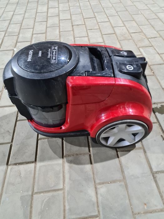 Продам пылесос Philips AquaAction