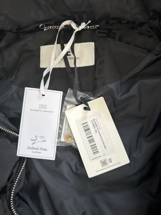 Яке Elisabetta Franchi