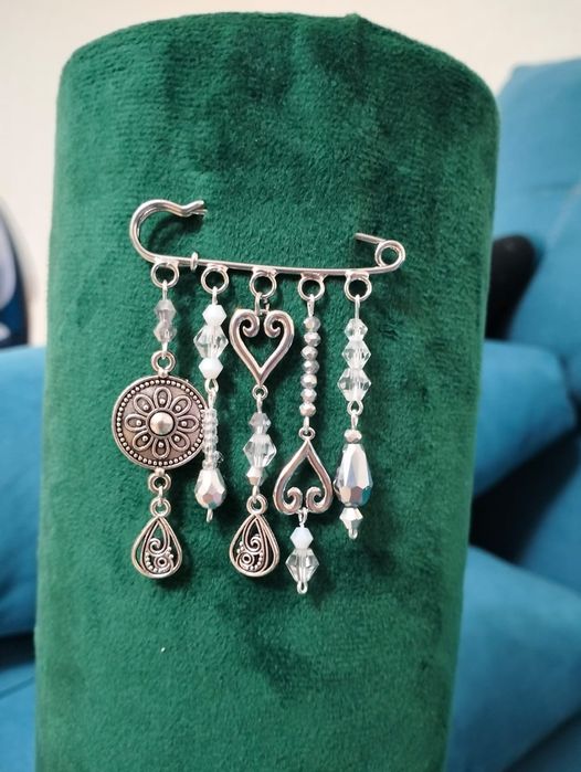 Вышивка  ручная работа