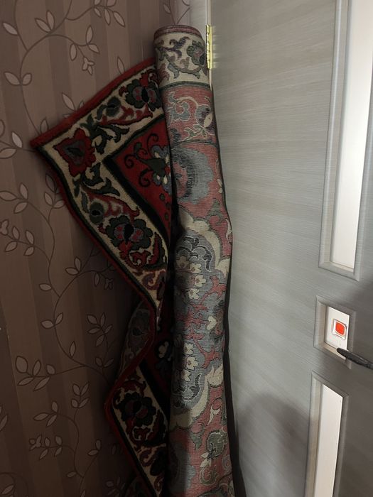 Кілемдер сатылады