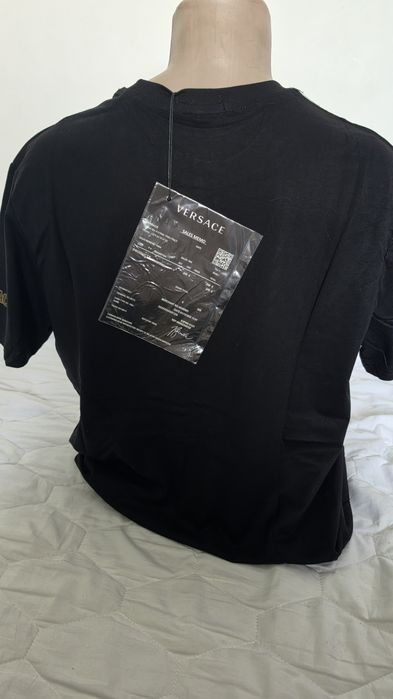 Tricou Versace, negru, nou, S-XXL, imprimeu auriu, eticheta Farfetch, unisex