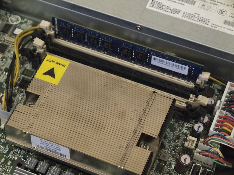 Продавам сървър HP ProLiant DL120 G7