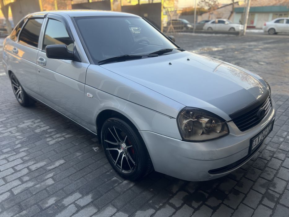 Лада приора продам