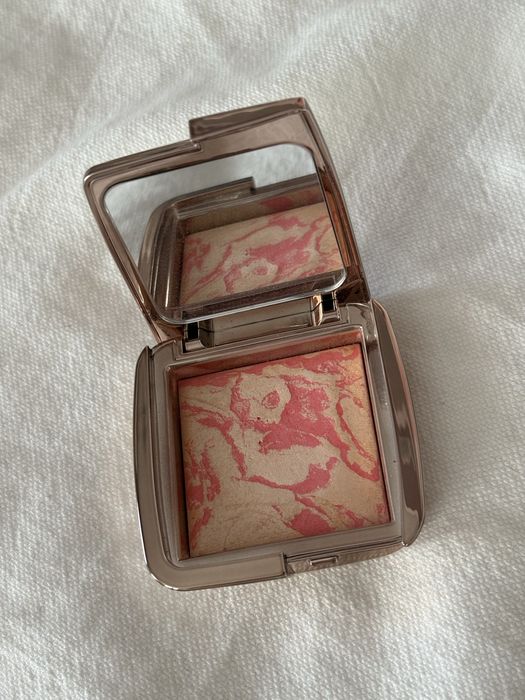 Hourglass Ambient Strobe Lighting Blush руж / Too Faced матово червило