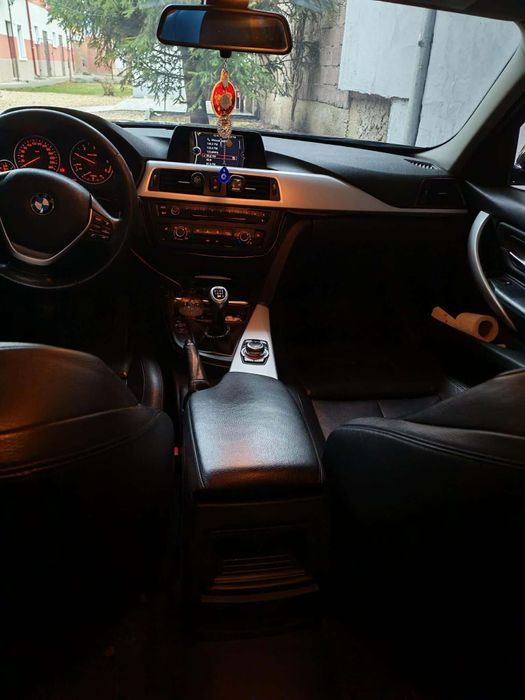 BMW seria 3 f30  anul 2012