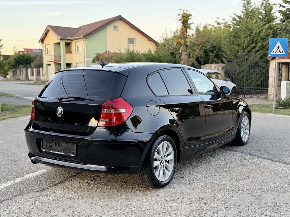 Vând Bmvv 116 Sportback, an 2009,  Motor 1.6 Benzian