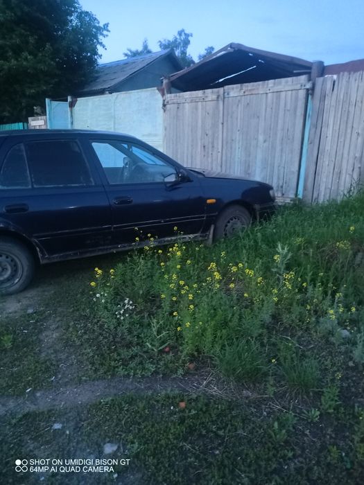 Продам машину  Ниссан