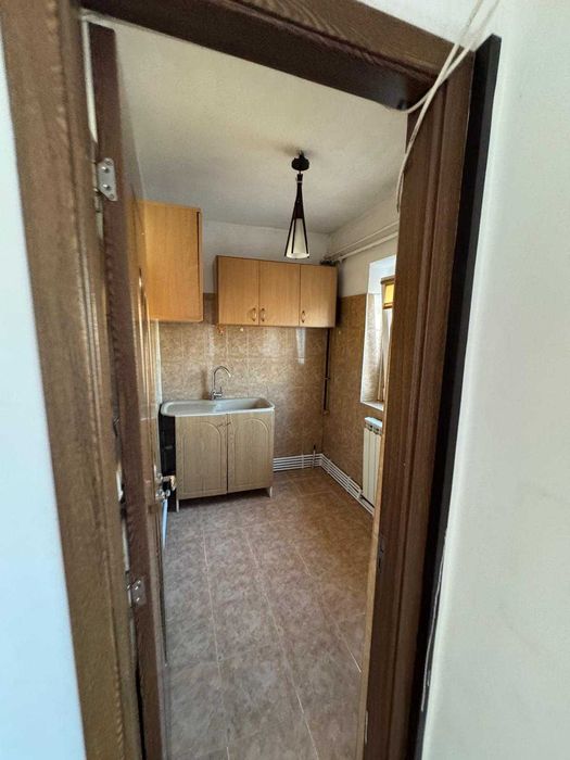 Garsoniera de inchiriat