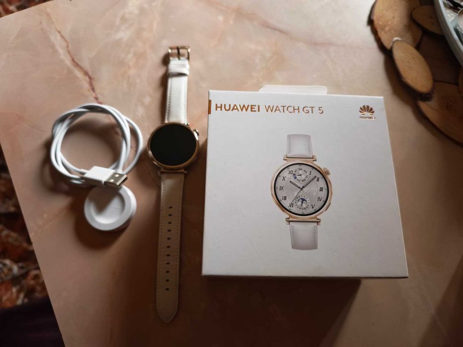 Smartwatch Huawei GT 5 - impecabil - 41 mm - garanție 09.2026