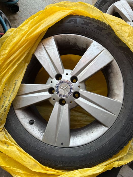 Джанти 17  за Бус Мерцедес усилени