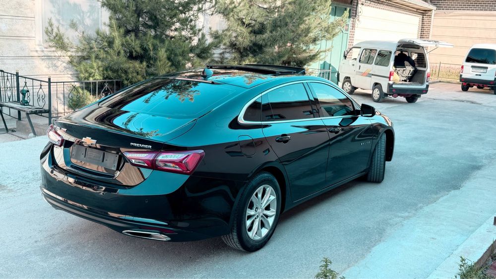 Malibu 2 Premier 2021 Qora