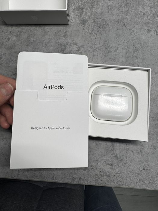 AirPods 3 Apple – MagSafe Charging Case – ca noi