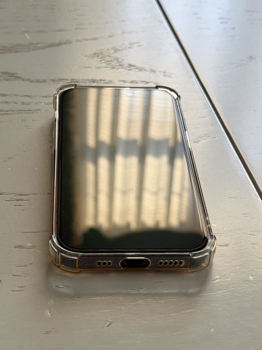 iPhone 15 pro 256