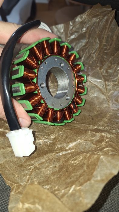 Magnetou / stator aprindere Suzuki GSX-R 600/750/1000 (2000-2005)