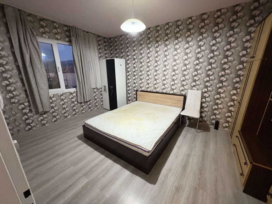 Дава се под наем Двустаен апартамент в Пловдив, Гагарин - 64 кв.м за 255 € - Снимка #2