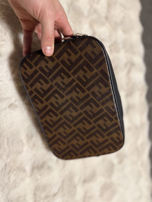 Мъжка чанта Fendi