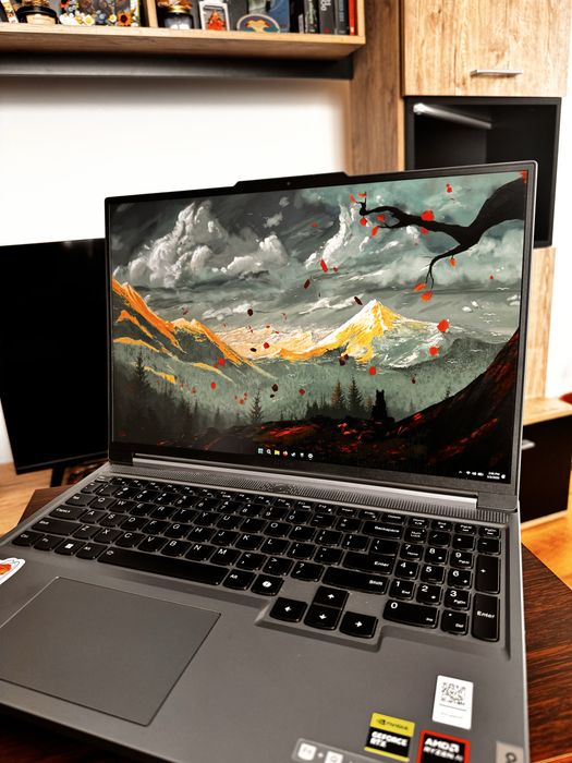 Lenovo Legion Slim 5 16AHP9 | Ryzen 7 8845HS | RTX 4070 |32GB RAM| 1TB