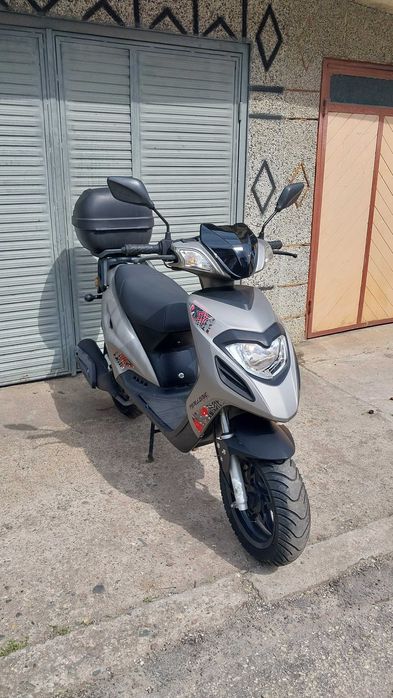 Скутер Generic Paradise 50cc