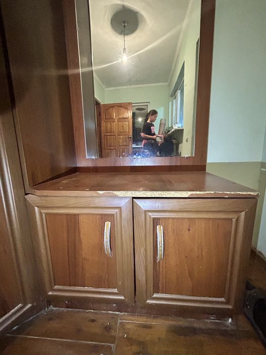 Продам шкаф в хорошем состоянии.