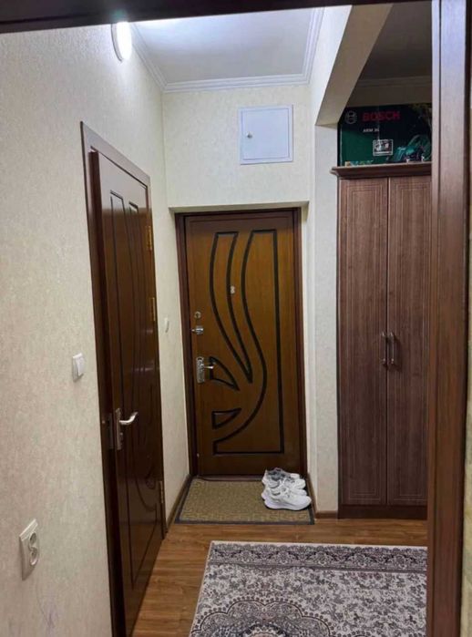 Юнусабад 13, 3 Ком не торец ор-р Кафе Анжир