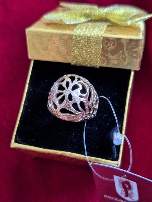 Золотое кольцо 585 пробы. Размер 19 - 19,5