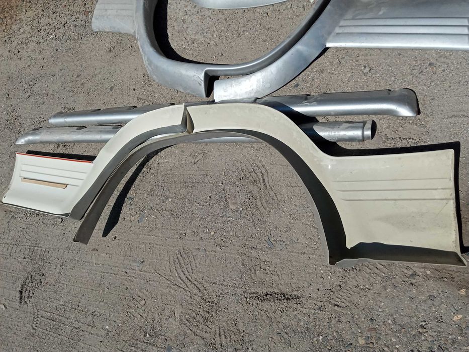 Фендеры на Mitsubishi Pajero 2