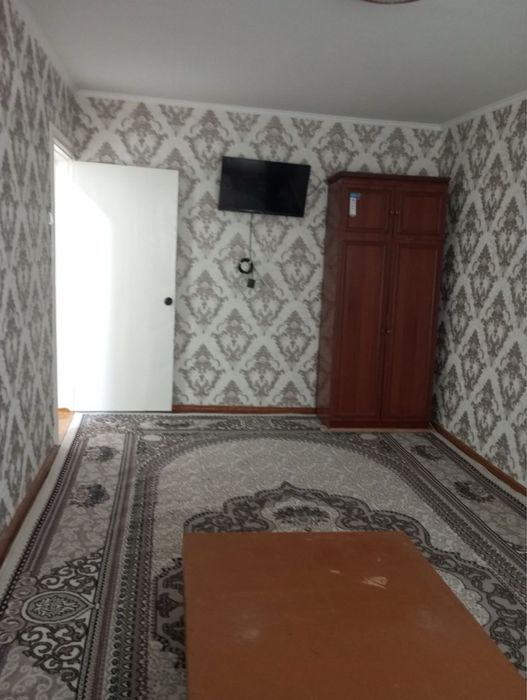 5 каватли домнинг 2 каватида 1 хонали квартира ижарага берилади
