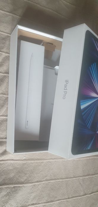 iPad Pro 11” M1 + Apple Pencil 2 – stare impecabilă