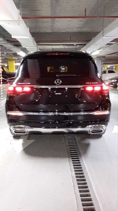 Mercedes-Benz Maybach GLS 600 год 2025