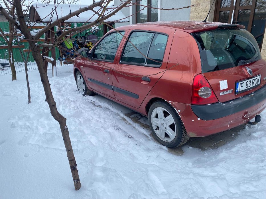 Vand Renault Clio 1.5 DCI consum 5% motorina