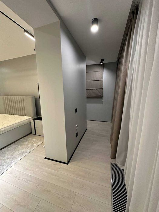 Сдаю срочно новую 3-ком квартиру на Цум Ц-7 3/4/4 (P6)