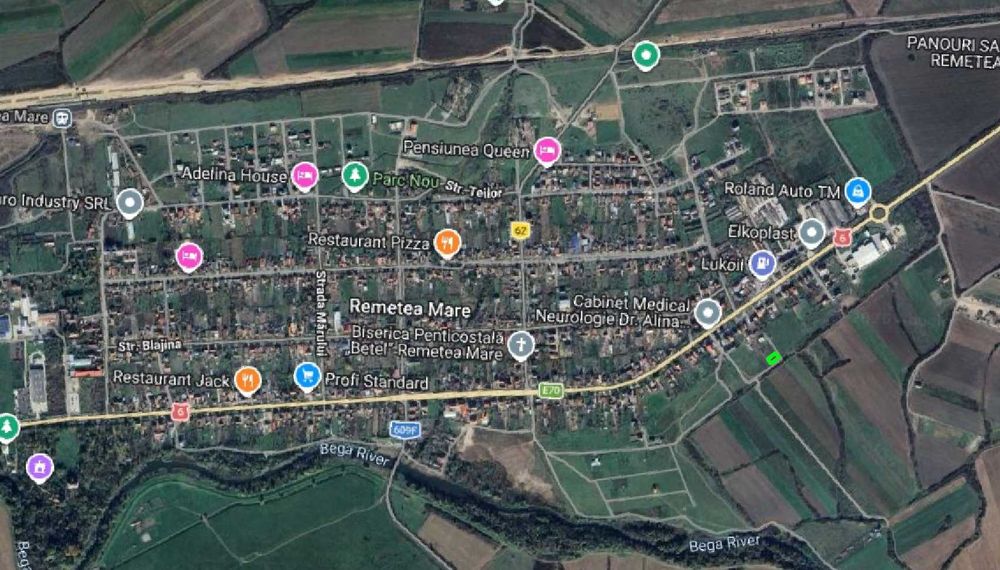 Proprietar vand teren intravilan pe colt