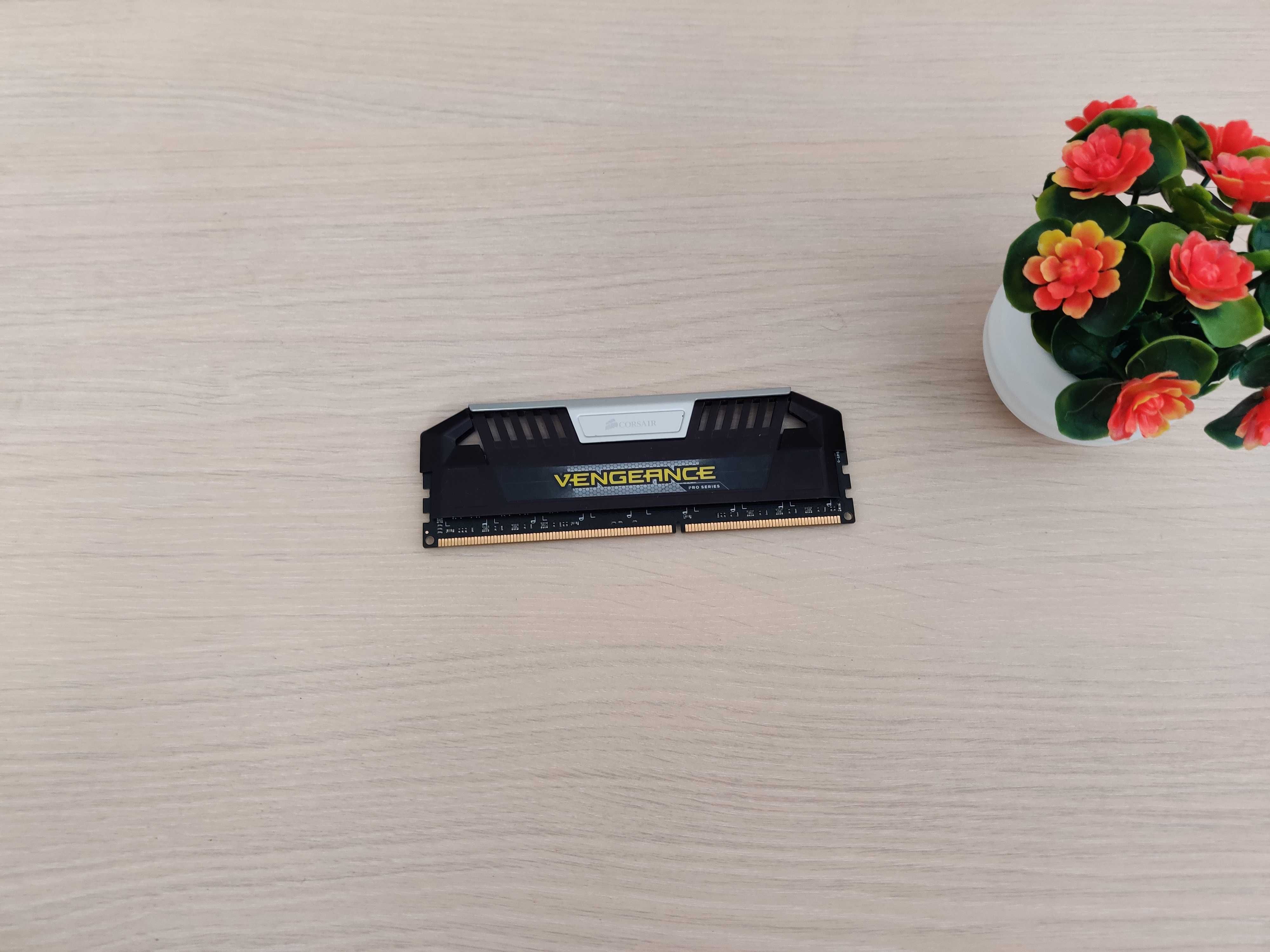 8GB DDR3 Corsair Pro Vengeance CMY16GX3M2A1866C9 Constanta OLX.ro