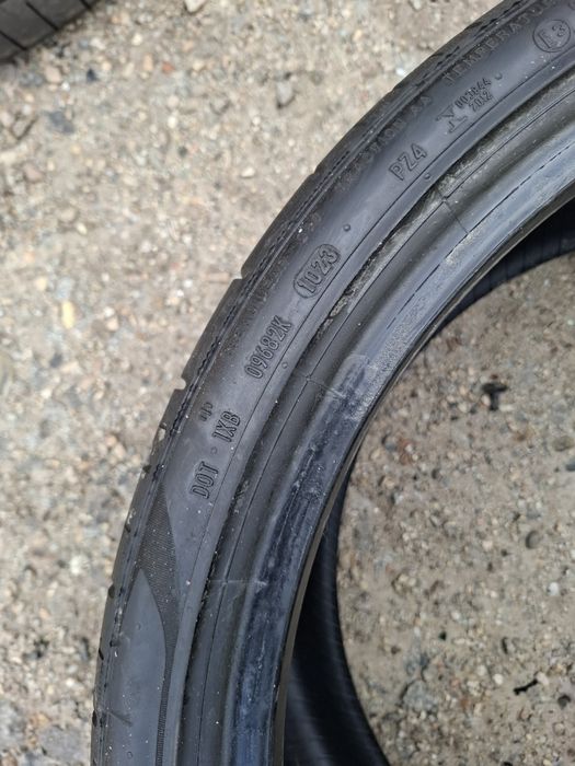 Vand 2 anvelope 295 30 21 pireli bune de vara dot 2023