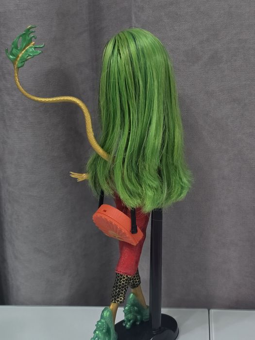 Джинафаер Лонг Монстер хай