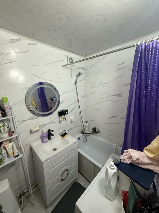 Квартиру продаю срочно 5 мик