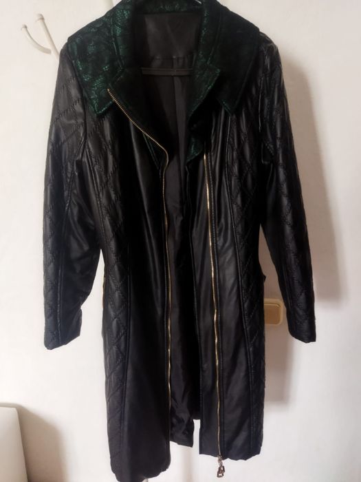 Продается коженный плащ