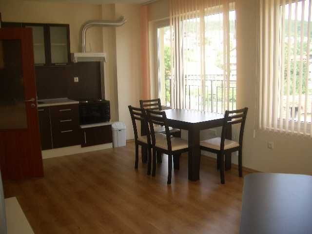 Двустаен обзаведен в кв.ВИНИЦА