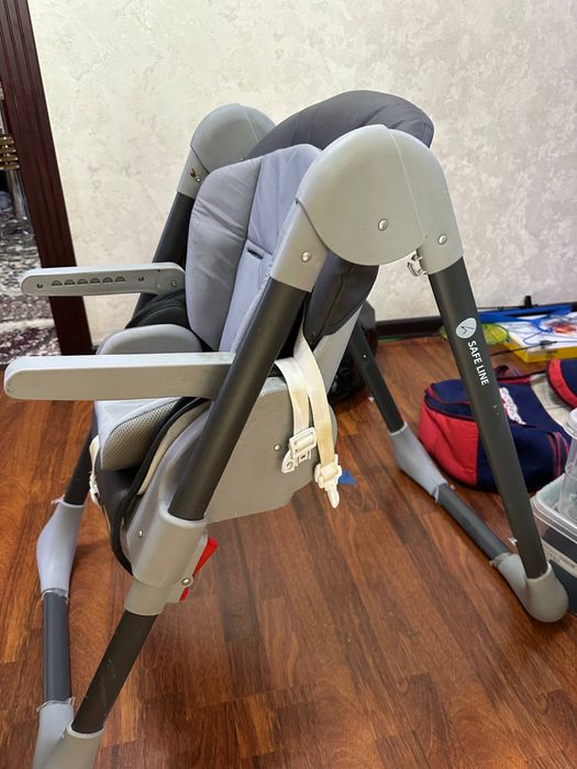 Детский стульчик для кормления