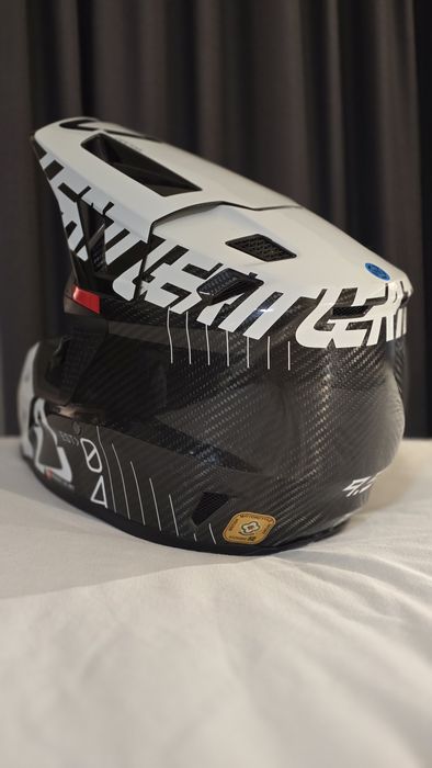 Casca moto Leatt 9.5 Carbon   S