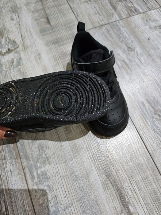 Маратонки Nike размер 25