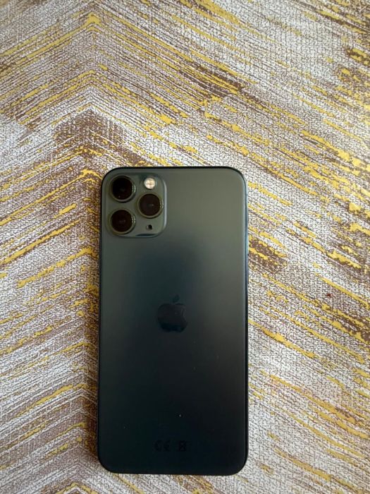 Продам Айфон 11 PRO цвет зеленый